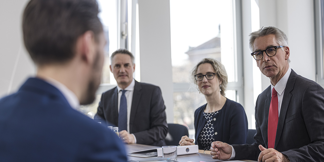 [Translate to English:] 